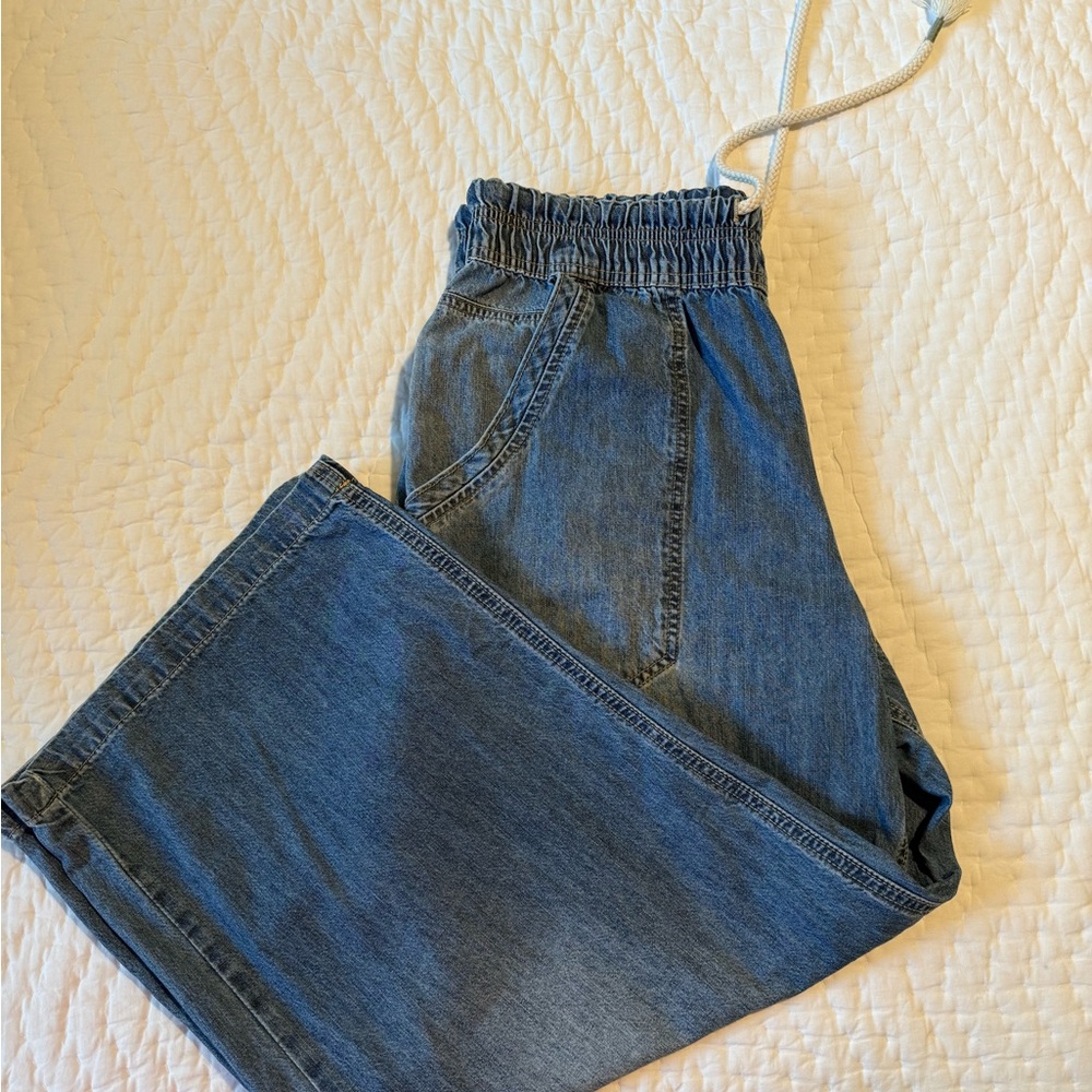 Free People 
Easy Peasy pull on Jean - Picture 4 of 4